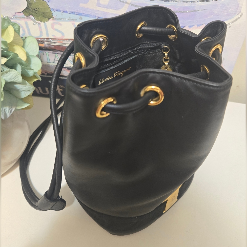 Vintage Salvatore Ferragamo Black Drawstring Leather Backpack - Picture 12 of 13